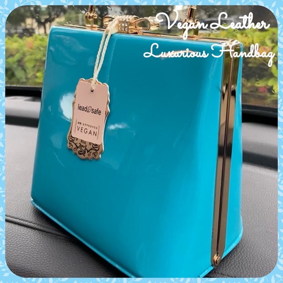 Luxurious Vegan Leather Aqua handbag - Picture 6 of 15
